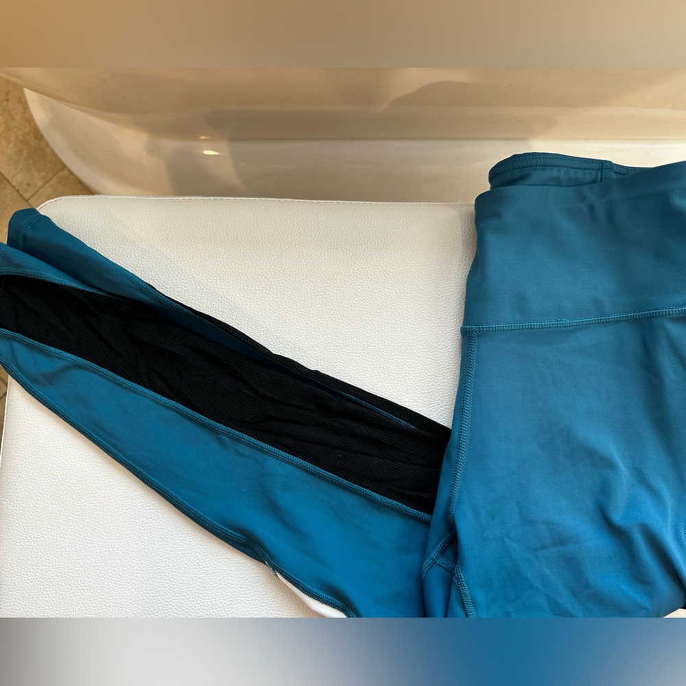 Queenieke Teal Athletic Leggings Medium 8/10 EUC
